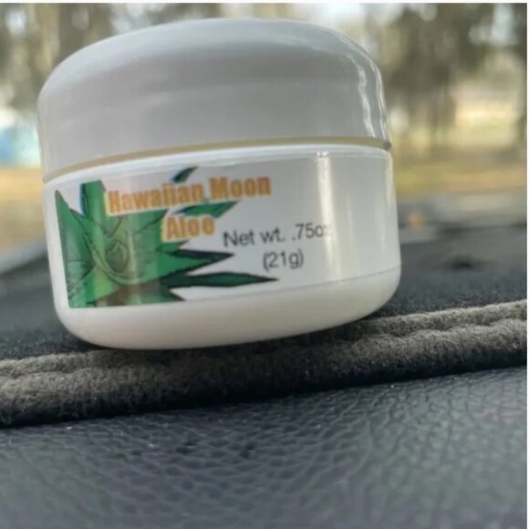 ✨NEW✨Hawaiian Moon Aloe Moisturizer - Travel Size Container - Picture 1 of 1